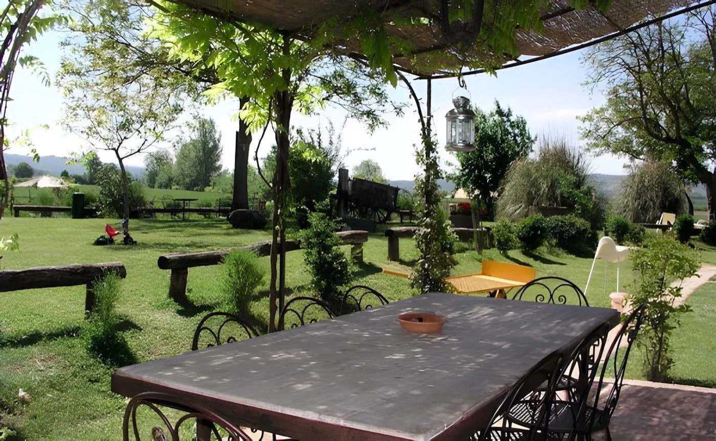 Loggia · pergola di glicine