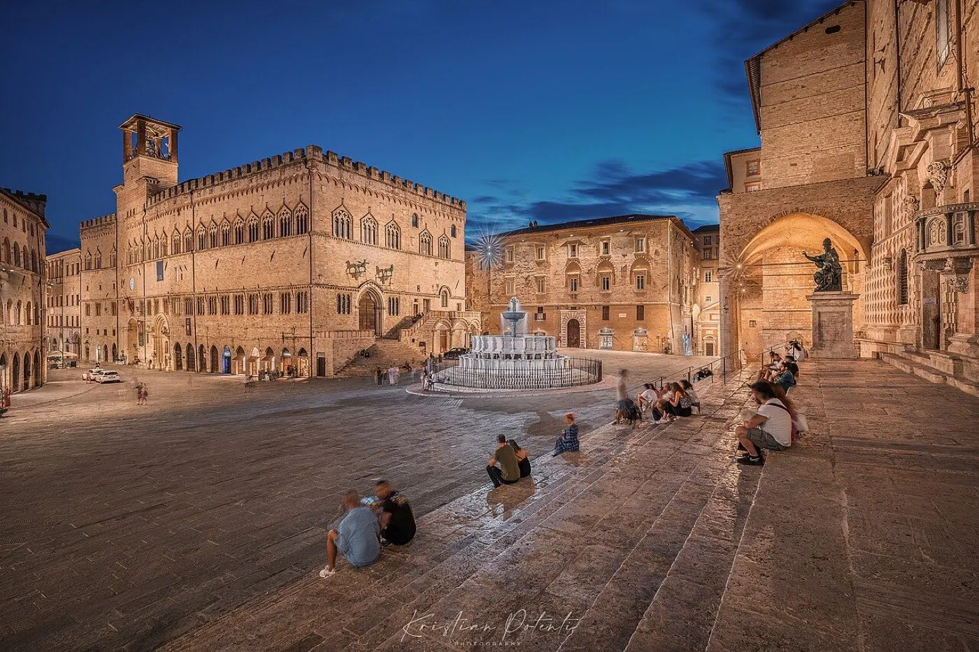 Perugia · Piazza IV Novembre con Fontana Maggiore
