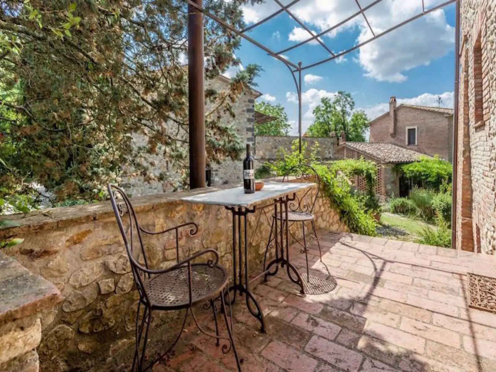 Borgo · scorci e dettagli