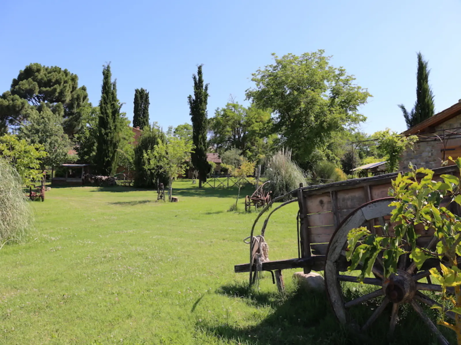 Borgo · scorci e dettagli